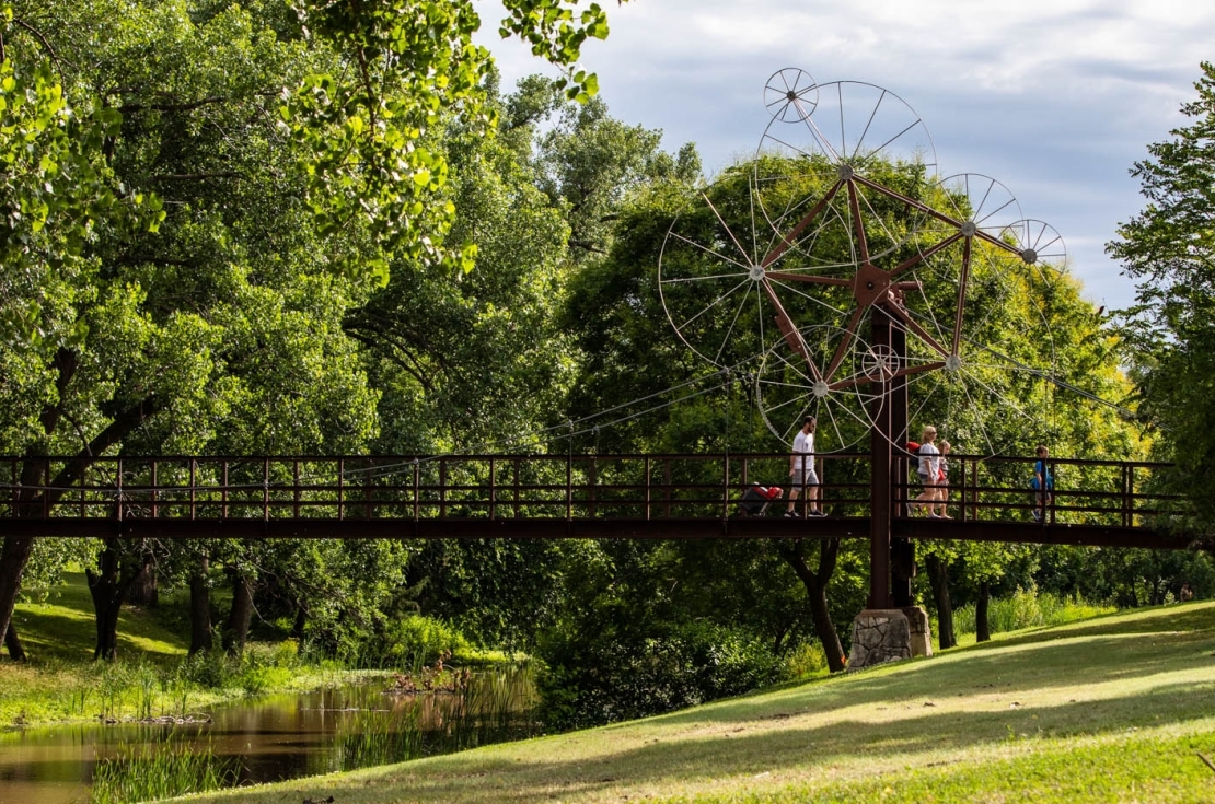 Salina, KS bridge with unique sculpture